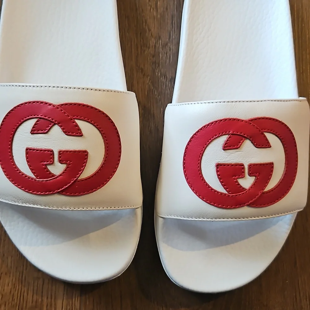 GUCCI INTERLOCKING G LEATHER SLIDES WHITE SIZE EU 38 - Picture 9 of 16